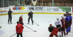 Latvijas hokeja izlase aizvada pirmo treniņu pirms gaidāmā turnīra Francijā