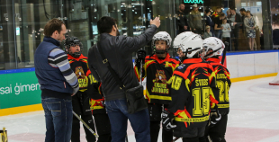 Svinīgi noslēgusies Latvijas bērnu un jaunatnes čempionāta hokejā 2018./2019. sezona