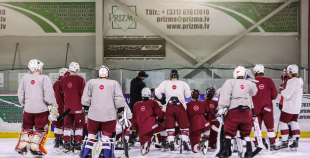 FOTO: Latvijas U-20 hokeja izlases treniņš