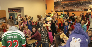 2014 "Lāči lido" mantiņas sāk ceļu pie bērniem