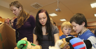 2014 "Lāči lido" mantiņas sāk ceļu pie bērniem