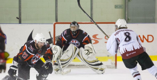 HS "Rīga 98" apspēlē "Valmieras HK", uzvar 1.līgas regulāro čempionātu