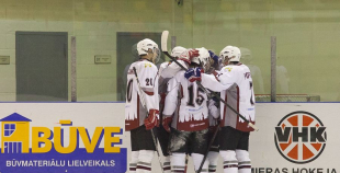 HS "Rīga 98" apspēlē "Valmieras HK", uzvar 1.līgas regulāro čempionātu