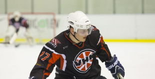 HS "Rīga 98" apspēlē "Valmieras HK", uzvar 1.līgas regulāro čempionātu