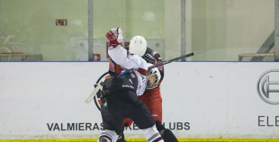 HS "Rīga 98" apspēlē "Valmieras HK", uzvar 1.līgas regulāro čempionātu