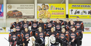 HS "Rīga 98" apspēlē "Valmieras HK", uzvar 1.līgas regulāro čempionātu