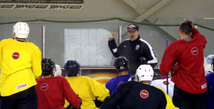 2015 Latvijas izlases kandidāti gatavojas jaunajai hokeja sezonai