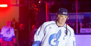 2016 Latvijas hokeja veterāni atzīst Krievijas leģendu pārākumu