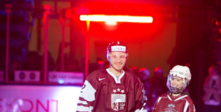 2016 Latvijas hokeja veterāni atzīst Krievijas leģendu pārākumu