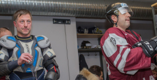 2016 Latvijas hokeja veterāni atzīst Krievijas leģendu pārākumu