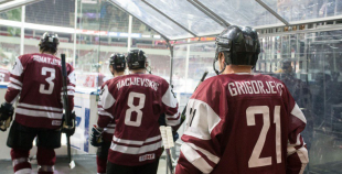 2016 Latvijas hokeja veterāni atzīst Krievijas leģendu pārākumu