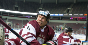 2016 Latvijas hokeja veterāni atzīst Krievijas leģendu pārākumu