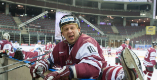 2016 Latvijas hokeja veterāni atzīst Krievijas leģendu pārākumu