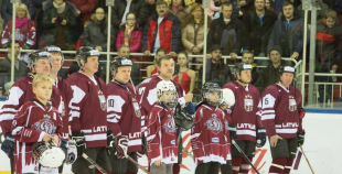 Latvijas hokeja veterāni atzīst Krievijas leģendu pārākumu