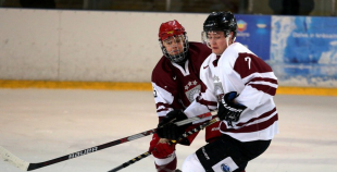 2016 Latvijas hokeja izlases kandidāti uzveic Latvijas jauniešu izlasi