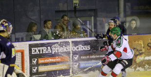 HK "Liepāja" pārspēj "Kurbadu" Ogrē un izvirzās vadībā
