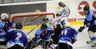 Foto: "Dinamo/Juniors" uzvar Ozolniekus