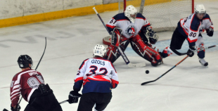 "Dinamo/Juniors" viena soļa attālumā no 'čempiona titula