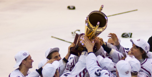 Latvijai jauns hokeja čempions