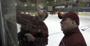 Foto: Znaroks un Vītoliņš vada pirmo ledus treniņu