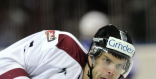 Foto: Latvija ar 4:1 uzvar Franciju