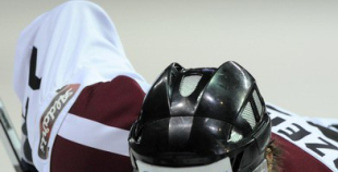 Foto: Latvija atkārtoti uzvar Baltkrieviju