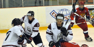 U-20 izlases hokejisti zaudē Krievijai