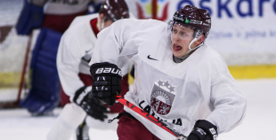 FOTO: Latvijas U-20 hokeja izlases treniņš (02.12)