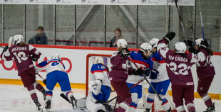 Latvijas sieviešu izlase Pasaules čempionāta atklāšanas mačā piekāpjas Slovākijai