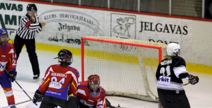 Laima sāk ar uzvaru