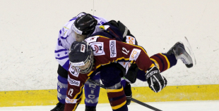 HS Rīga derbijā pārliecinošu uzvaru svin LSPA