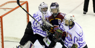 HS Rīga derbijā pārliecinošu uzvaru svin LSPA