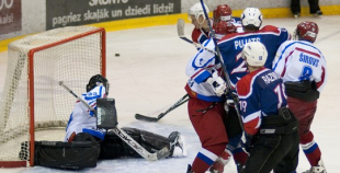 Liepāja pārliecinoši apspēlē HK Ogre
