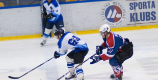 Līderi piedzīvo pirmo zaudējumu