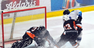 Ozolnieki rezultatīvā spēlē pārspēj SMScredit.lv