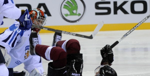 Latvijai zaudējums pēcspēles metienu sērijā