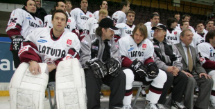 In memoriam. Kārlis Skrastiņš 1974-2011