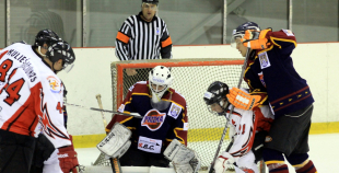 HS "Rīga/Prizma" spraigā cīņā apspēlē Elektrēnu "Energija"