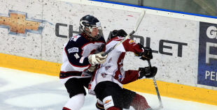 Saspringtā spēlē "HS Rīga/Prizma" apspēlē HK "Juniors"