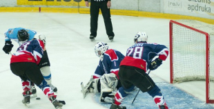 "Liepājas Metalurgs 2" spraigā spēlē pārspēj čempionāta līdervienību "Ozolnieki/Monarch"