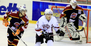 "Juniors" viesos uzveic "HS Rīga/Prizma"