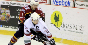 "Juniors" viesos uzveic "HS Rīga/Prizma"