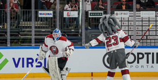Hokeja leģendu spēles pamatlaiks noslēdzas ar draudzīgu neizšķirtu