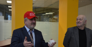 Jēkabpilī atklāta izstāde "Latvijas hokejam - 80"