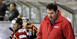 "Juniors" pēcspēles metienos uzveic "Prizmu"