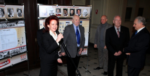 Saeimā atklāta izstāde „Latvijas hokejam - 80”