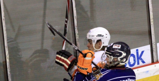 "SMScredit.lv" apspēlē "HS Rīga/Prizma" un pakāpjas uz otro vietu.