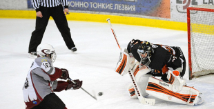 "SMScredit.lv" "bullīšos" apspēlē HK "Rīga-95"