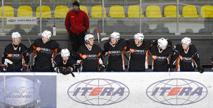 "SMScredit.lv" "bullīšos" apspēlē HK "Rīga-95"