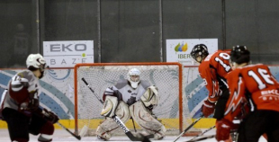 HK "Rīga95" apspēlē "Energiju" un kvalificējas izslēgšanas spēlēm